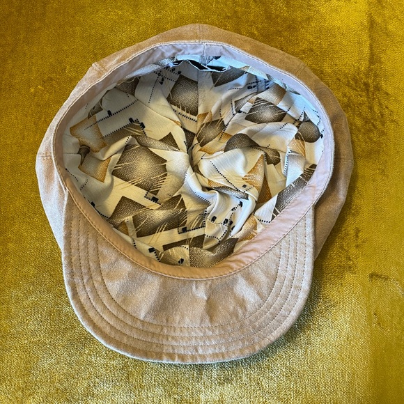 Etmar New York Tan Suede Vintage Hat - Picture 4 of 7